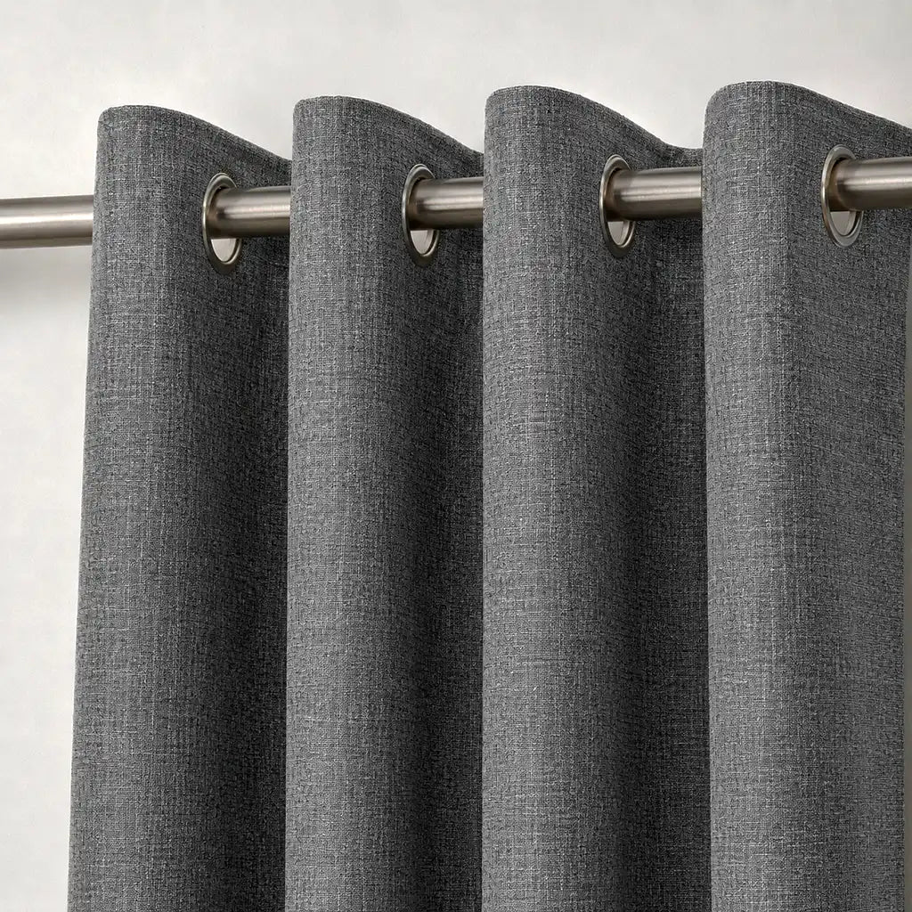 Eyelet heading